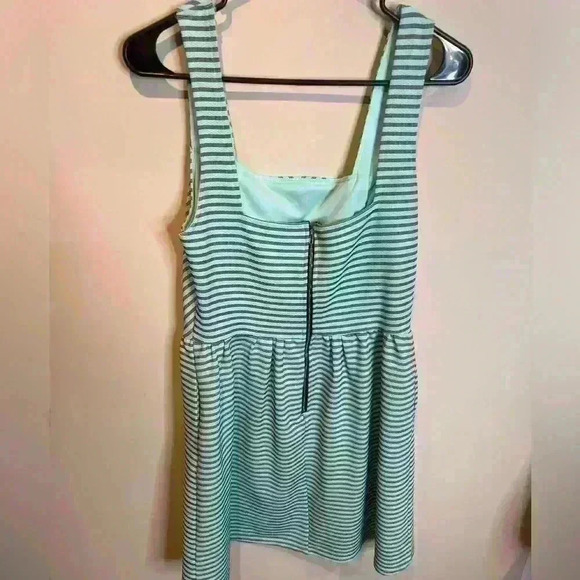 Alya from Francesca’s Sz L Knee-Length Sleeveless Sundress - Picture 3 of 3